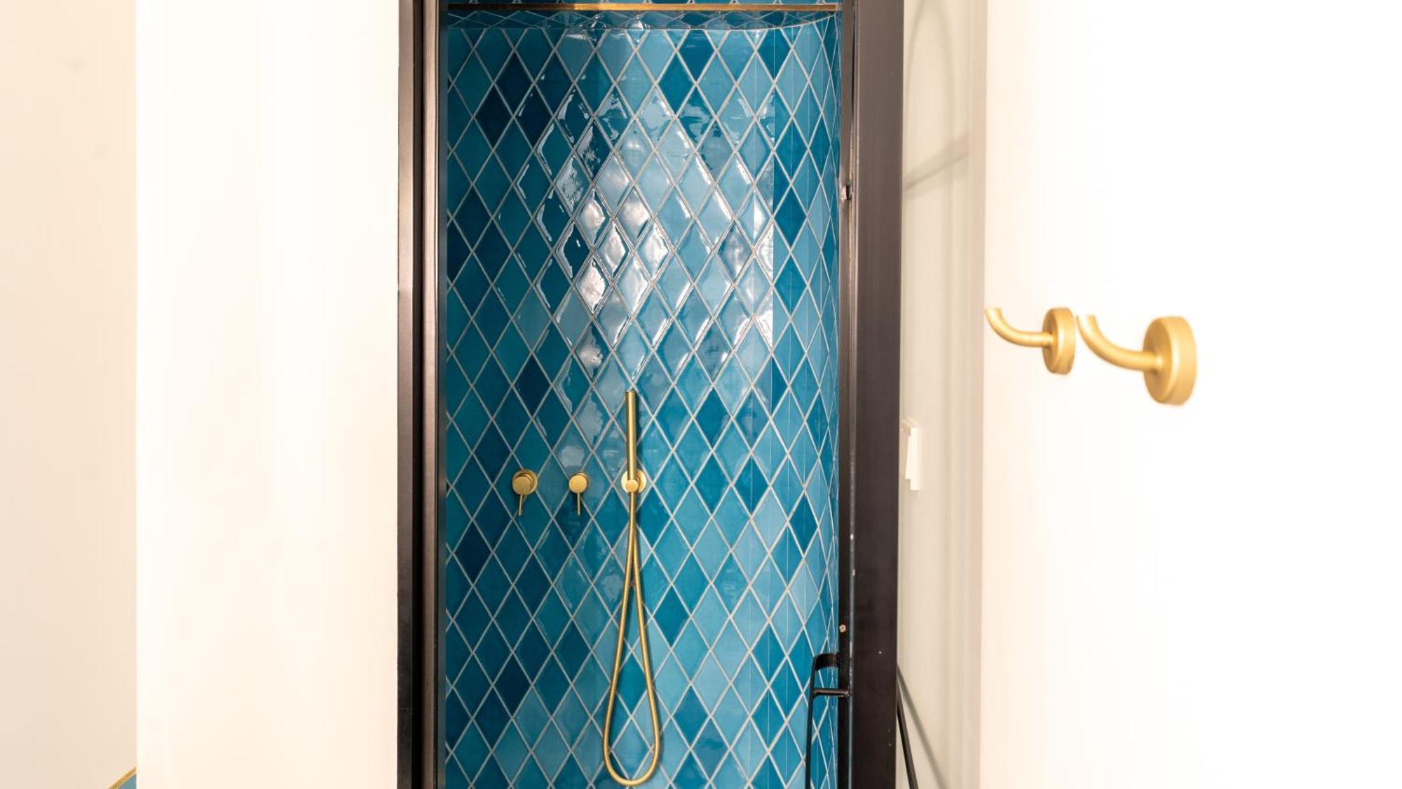 Gatsby Athens Hotell Eksteriør bilde Shower